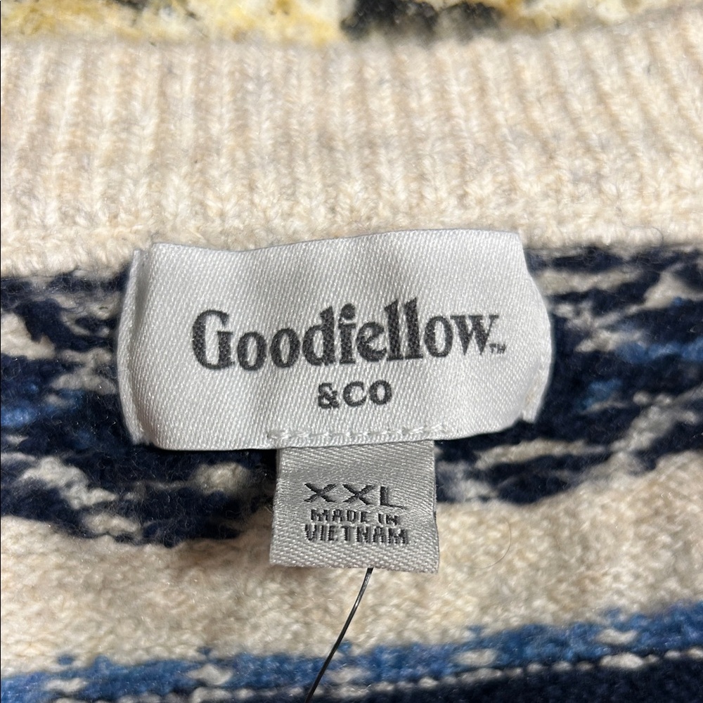 Goodfellow & Co Men's Navy and Cream Crewneck Sweater